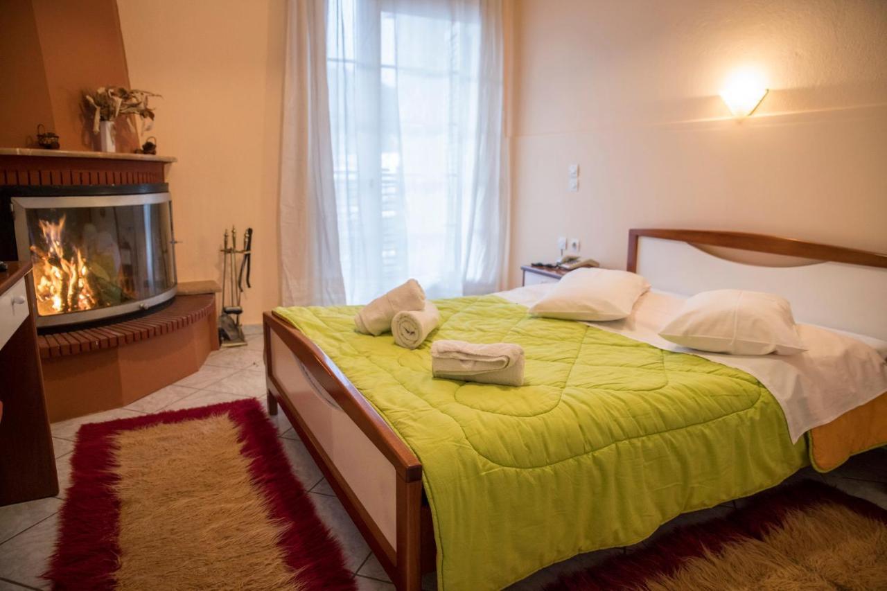 Ξενοδοχειο Παπαναγιωτου Hotel Neraïdochóri Buitenkant foto