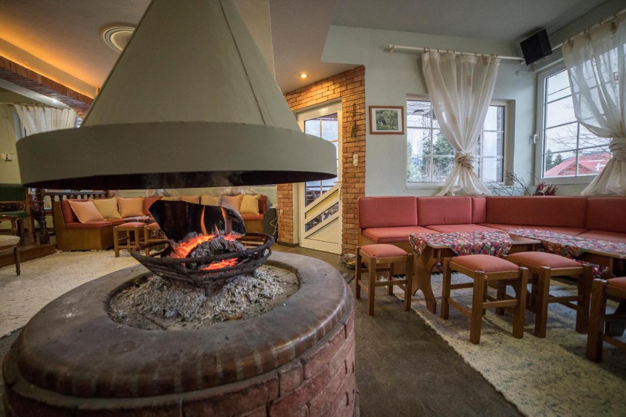 Ξενοδοχειο Παπαναγιωτου Hotel Neraïdochóri Buitenkant foto