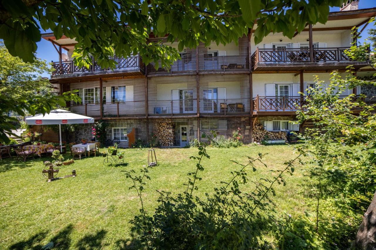 Ξενοδοχειο Παπαναγιωτου Hotel Neraïdochóri Buitenkant foto
